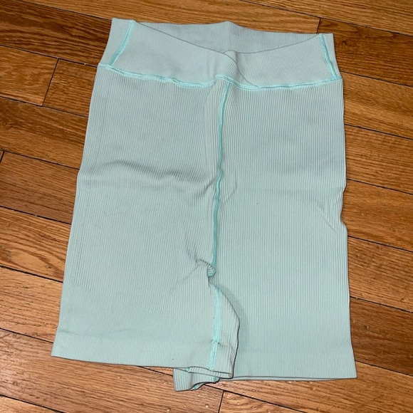 FP movement ribbed biker shorts size medium in mint - Picture 1 of 3